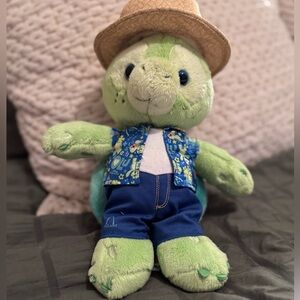 Disney Aulani Olu Plush